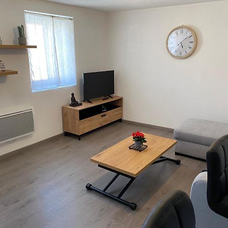 Appartement La Bâtisse de Chabot n°8 à Montluçon Extérieur photo